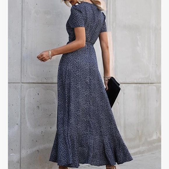 Pretty Garden Floral Print Wrap Dress - Picture 6 of 11